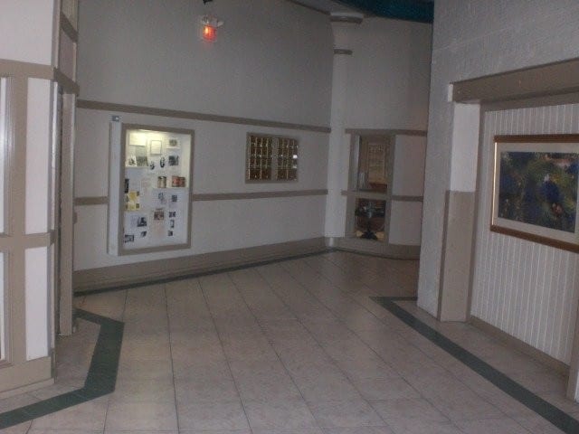 More Photos Of 915 Main St, Evansville Office For Lease