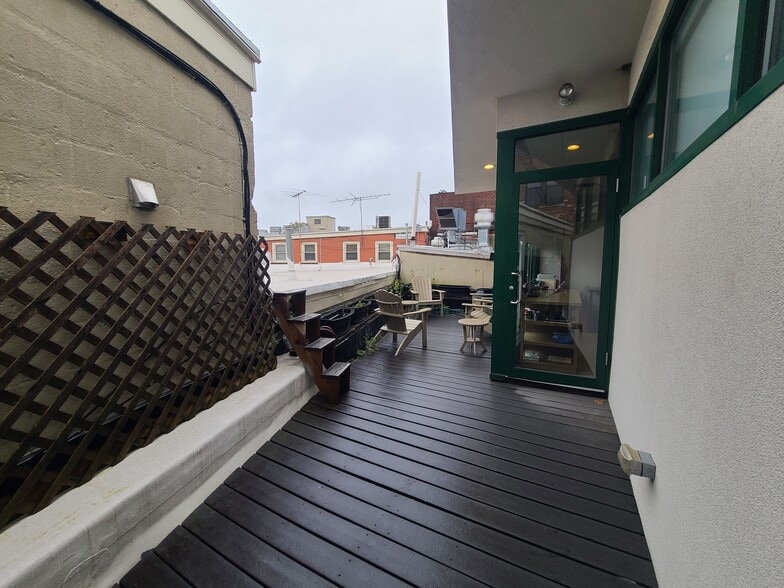 More Photos Of 30 Maple St, Summit Office For Lease