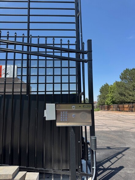 More Photos Of 1338 S Valentia St, Denver Light Distribution For Lease