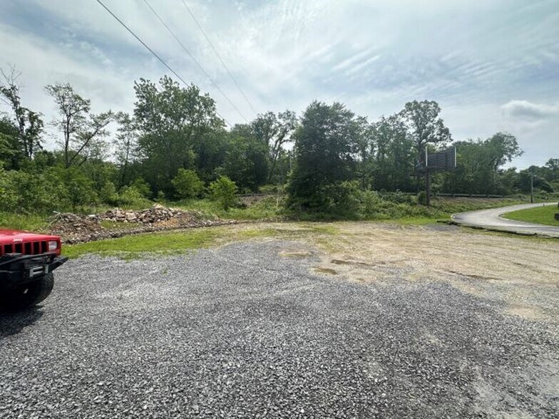 More Photos Of 429 Fairchance Rd., Morgantown Warehouse For Lease