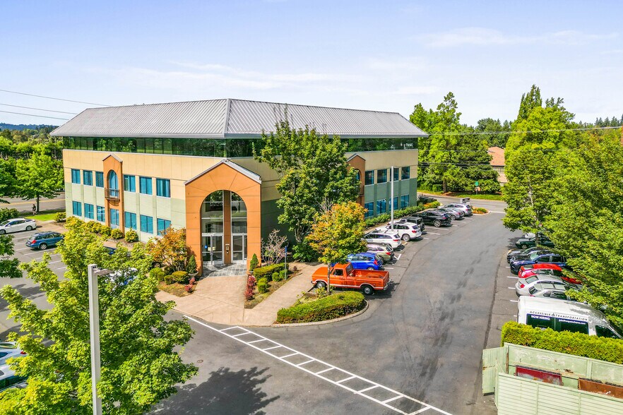 More Photos Of 6902 SE Lake Rd, Milwaukie Medical For Lease