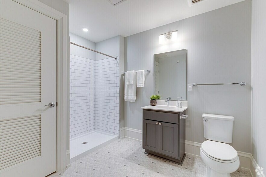 More Photos Of 1506 Laurel Ave, Minneapolis Apartments For Sale