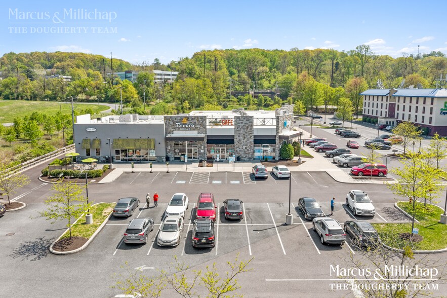 More Photos Of 5 Morehall Rd, Malvern Freestanding For Lease