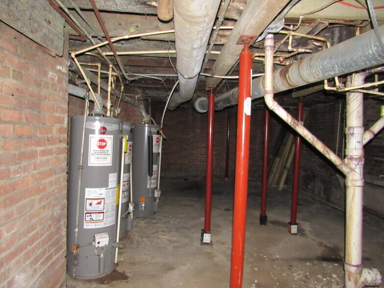 More Photos Of 932 Wheelock Rd, Cleveland Apartments For Sale