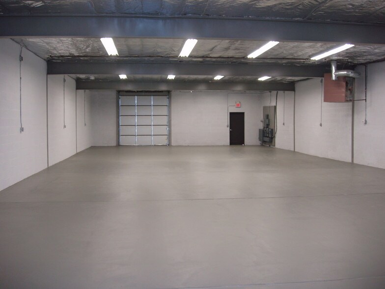 More Photos Of 1275 Bloomfield Ave, Fairfield Light Manufacturing For Lease
