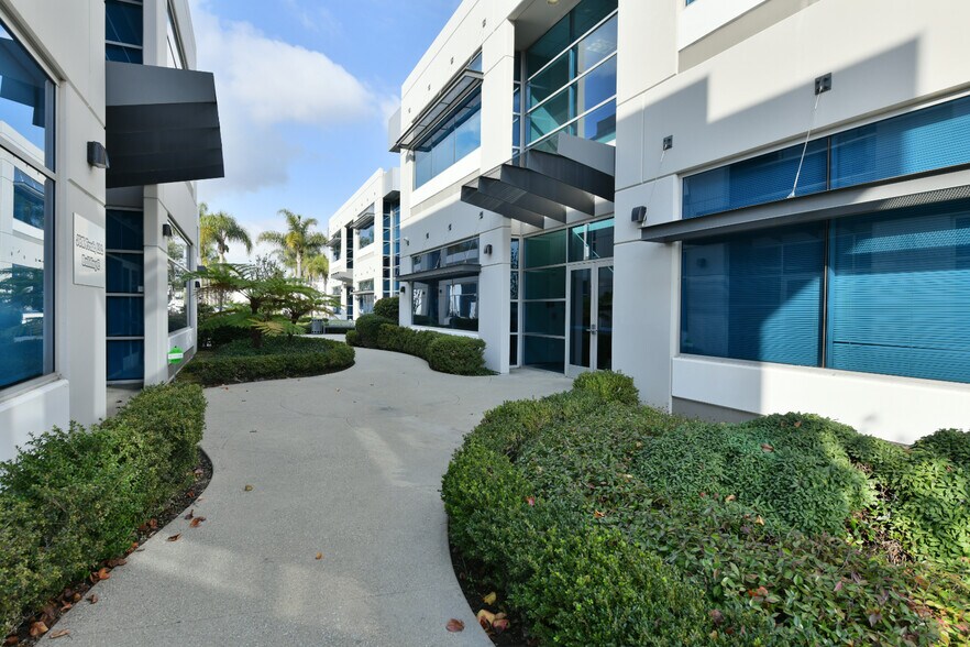 More Photos Of 19210 S Vermont Ave, Gardena Loft Creative Space For Sale