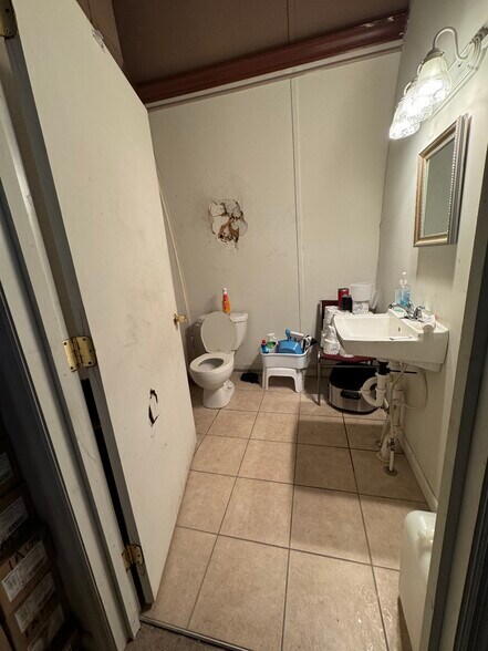 More Photos Of 2701 Stuarts Draft Hwy, Stuarts Draft General Retail For Sale