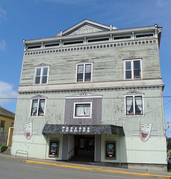 Primary Photo Of 1120 Lawrence, Port Townsend Movie Theatre For Sale