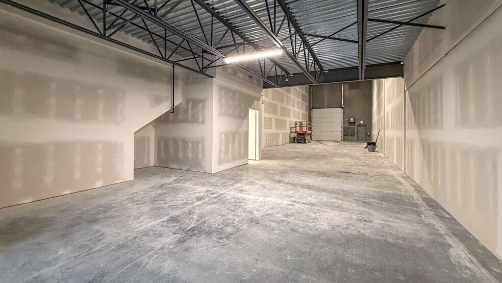 More Photos Of 3240 48 Av, Vernon Unknown For Lease