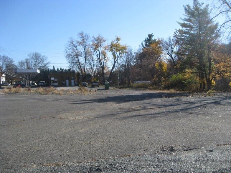 More Photos Of 128-130 Main Ave, Wynantskill Land For Sale