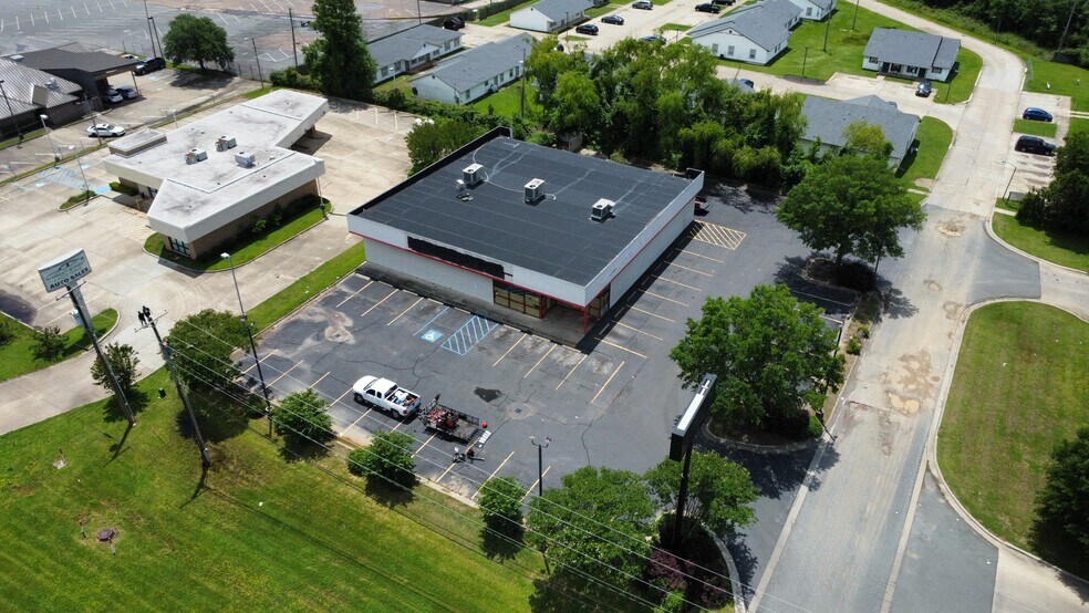 Primary Photo Of 1935 N Market St, Shreveport Freestanding For Sale