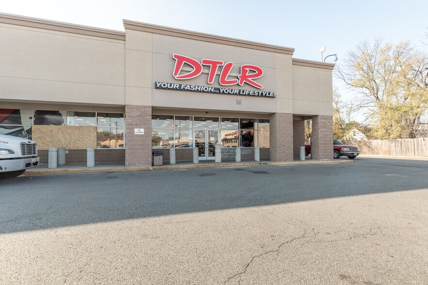 More Photos Of State St, East Saint Louis Unknown For Lease