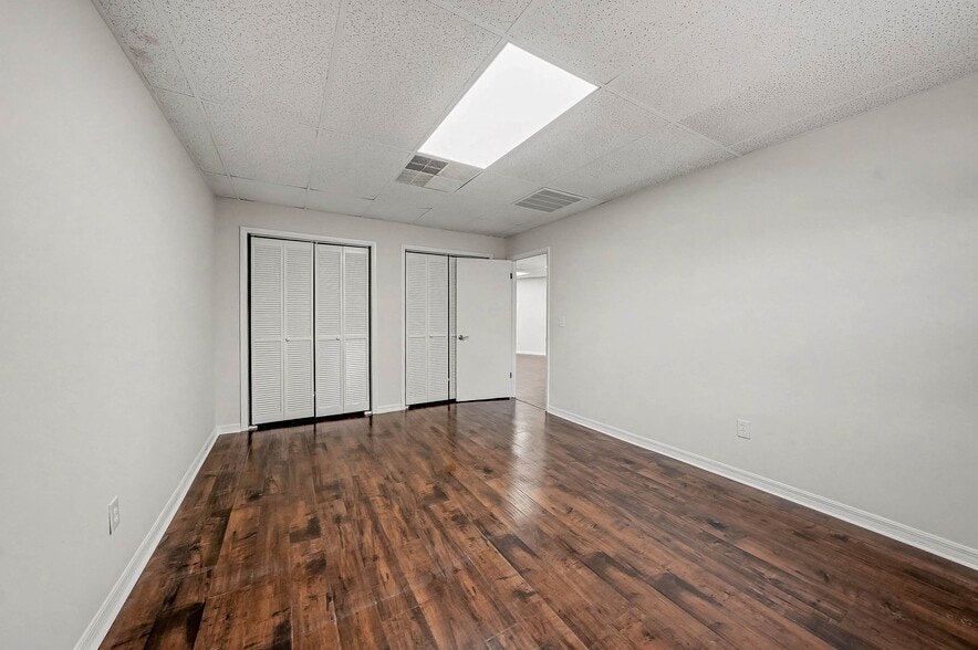 More Photos Of 4427-4439 Gunn Hwy, Tampa General Retail For Lease