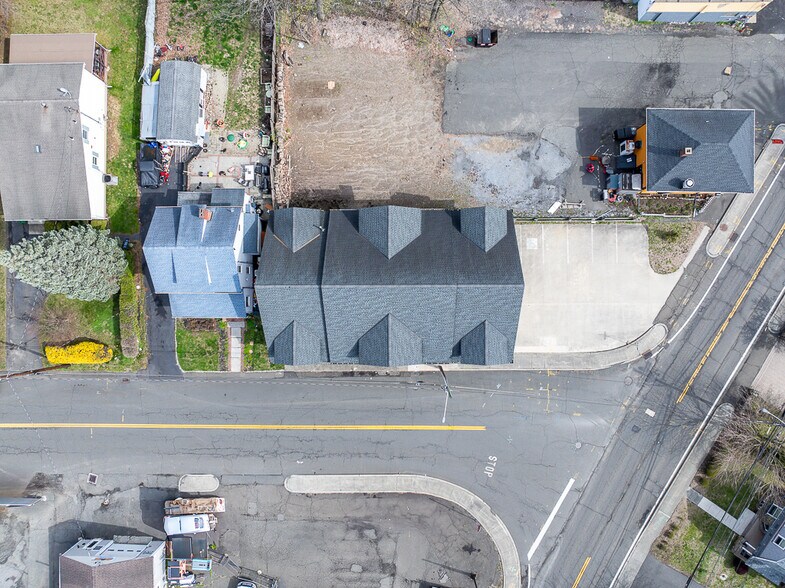 More Photos Of 1 Ten Eyck St, Stony Point General Retail For Sale