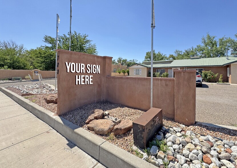 More Photos Of 700 Montano Rd NW, Albuquerque Freestanding For Sale