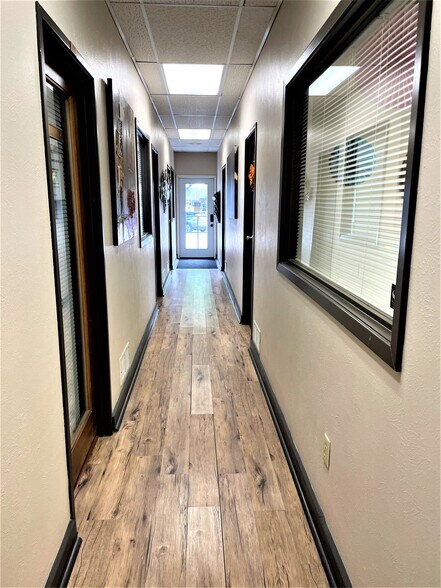 More Photos Of 103 N Goliad, Rockwall Office For Lease