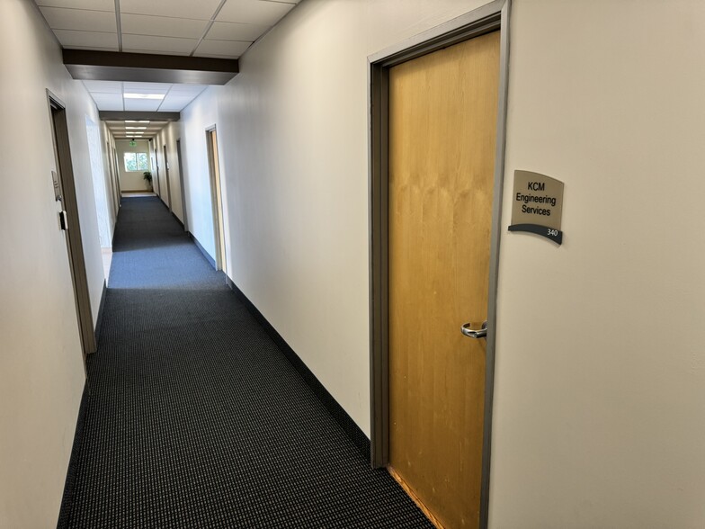 More Photos Of 1940 Garnet Ave, San Diego Medical For Sale