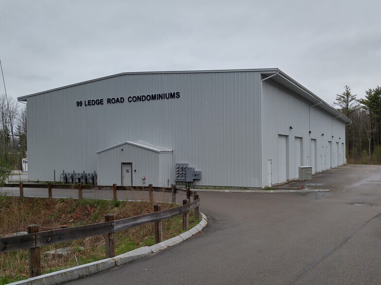 More Photos Of 99 Ledge Rd, Seabrook Warehouse For Lease