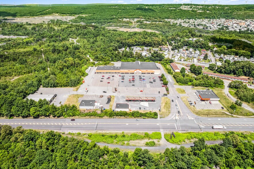 More Photos Of 12 Gold Star Plz, Shenandoah Unknown For Lease