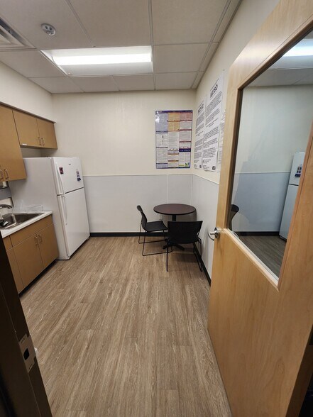 More Photos Of 2848 Colorado Blvd, Denver Freestanding For Lease