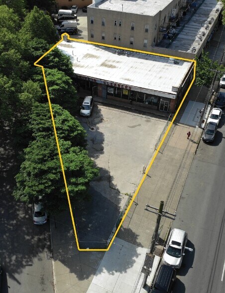 More Photos Of 1629 Ralph Ave, Brooklyn General Retail For Sale