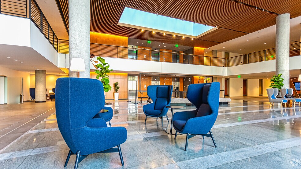 More Photos Of 1107 Lake Washington Blvd N, Renton Office For Lease