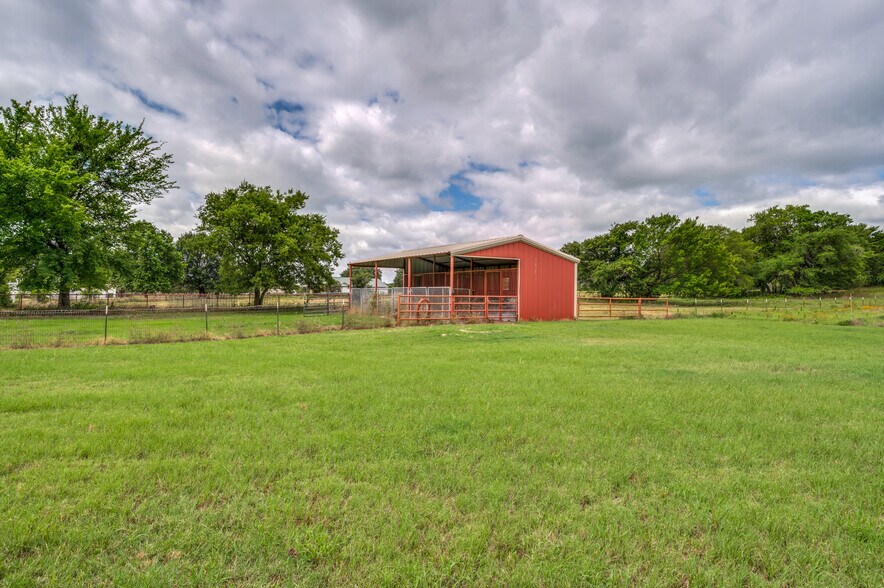 More Photos Of 1833 Dr Sanders Rd, Aubrey Land For Sale