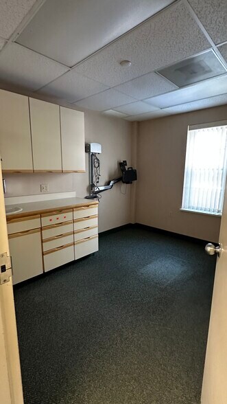 More Photos Of 850 Brainard Rd, Highland Heights Medical For Lease