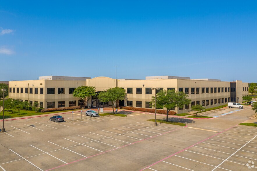 More Photos Of 2200 Highway 121, Bedford Office For Lease