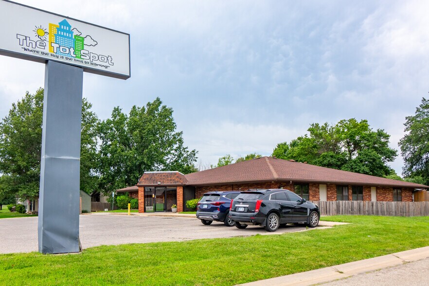 More Photos Of 1720 E Walnut Grove Rd, Derby Daycare Center For Sale