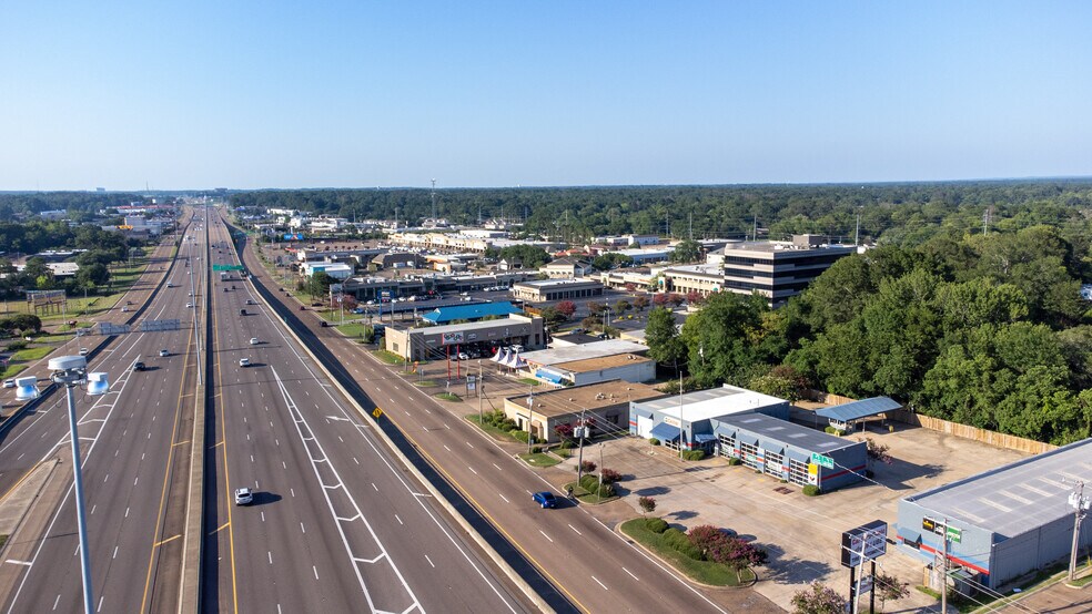 More Photos Of 4680 I-55 N Frontage Rd, Jackson Freestanding For Lease