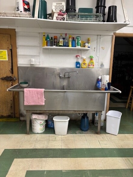 More Photos Of 1755 20th St, Vero Beach Storefront Retail Office For Sale