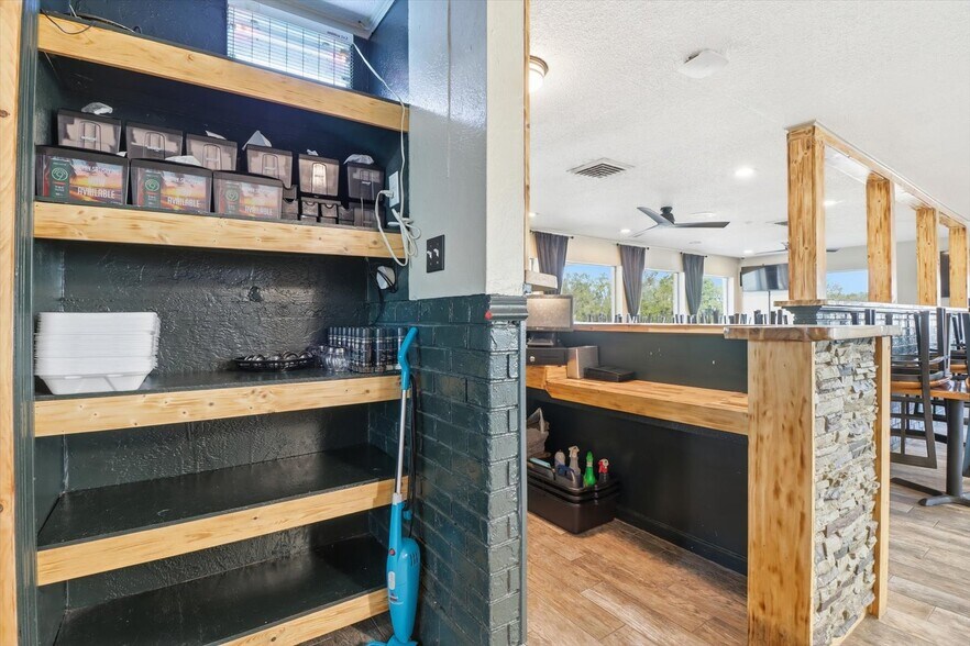 More Photos Of 859 S US Highway 41, Inverness Restaurant For Sale