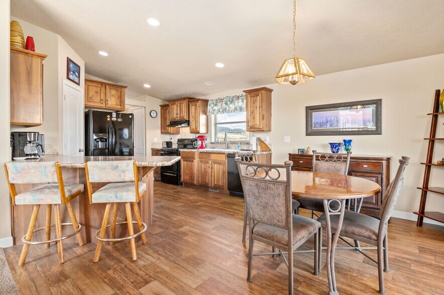 More Photos Of 110 Seubert Heights Dr, Cottonwood Trailer Camper Park For Sale