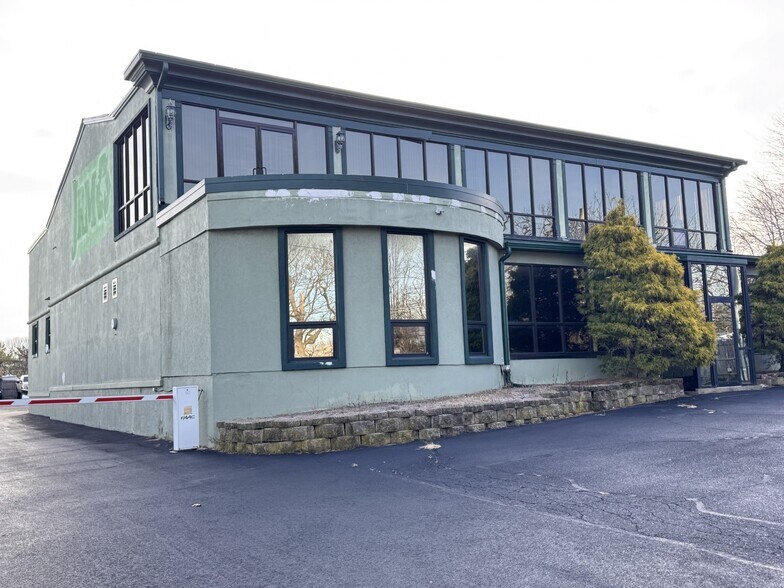 Primary Photo Of 265 Newbury St, Peabody Office For Sale