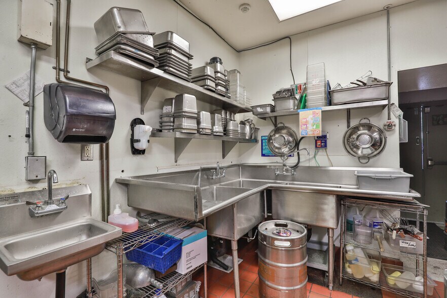 More Photos Of 251-253 Main St, Placerville Restaurant For Sale