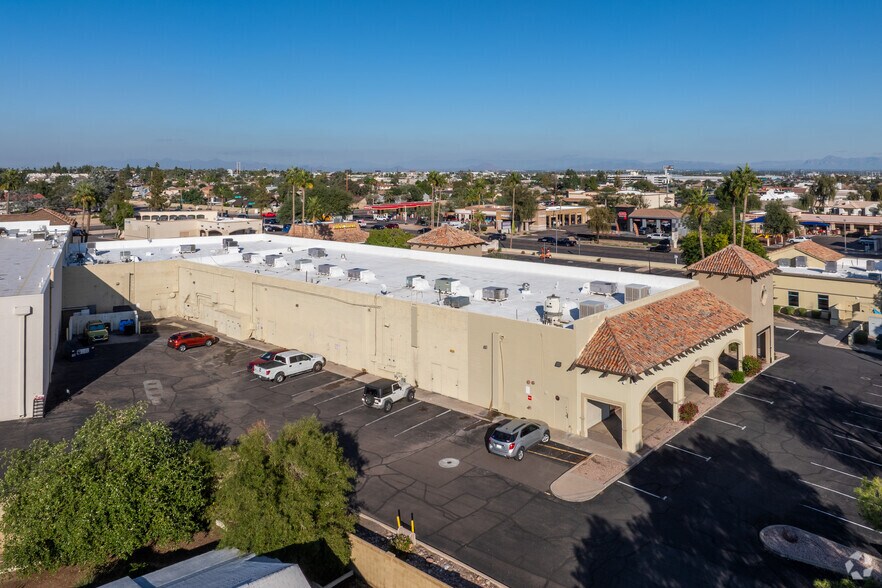 More Photos Of 4747 E Elliot Rd, Phoenix Storefront For Sale