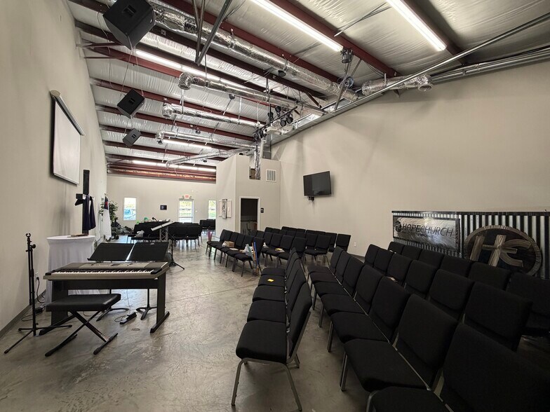 More Photos Of 2020 Independence Commerce Dr, Matthews Flex For Sale