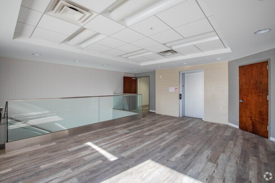 More Photos Of 55 Kennedy Dr, Hauppauge Flex For Sale