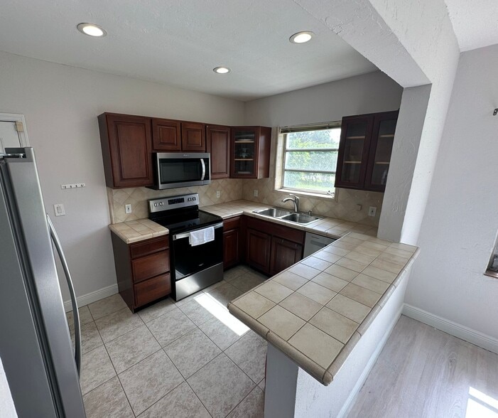More Photos Of , Coral Gables Multifamily For Sale