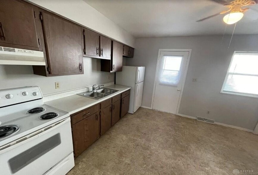 More Photos Of 3218 Illinois Ave, Middletown Apartments For Sale