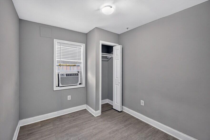 More Photos Of 109 Wayne Pl SE, Washington Apartments For Sale