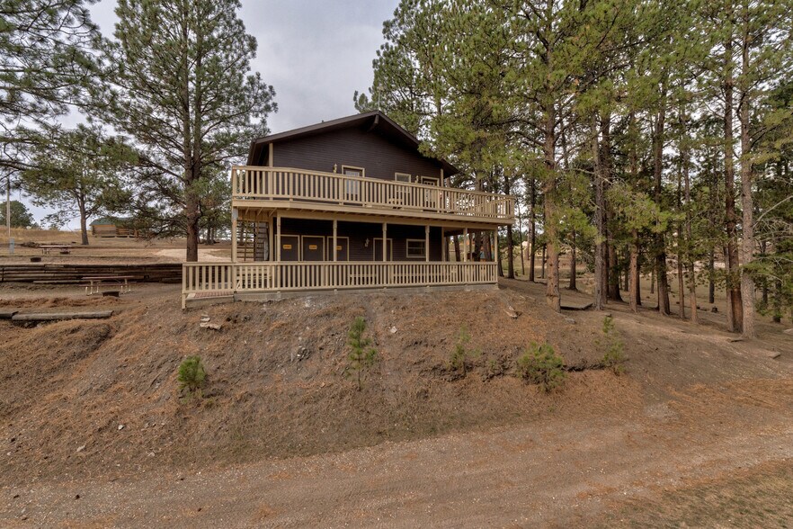 More Photos Of 1116 N 5th St, Custer Trailer Camper Park For Sale