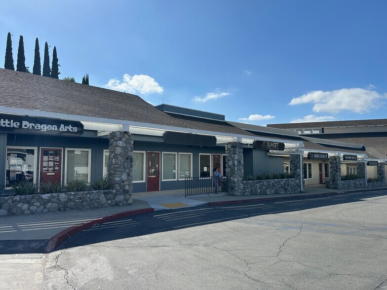 More Photos Of 800-884 N Diamond Bar Blvd, Diamond Bar Unknown For Lease