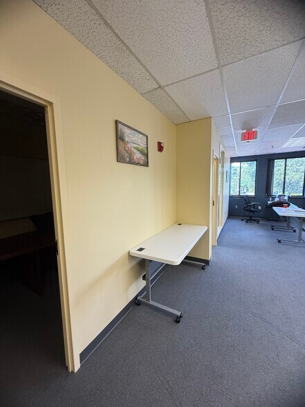 More Photos Of 1666 Massachusetts Ave, Lexington Office For Lease
