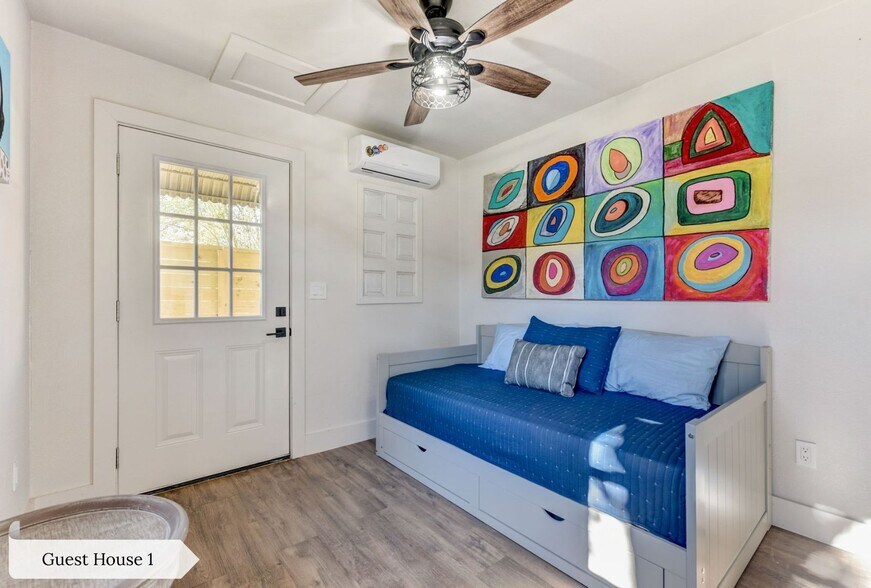 More Photos Of 7002 Whispering Oaks Dr, Austin Specialty For Sale