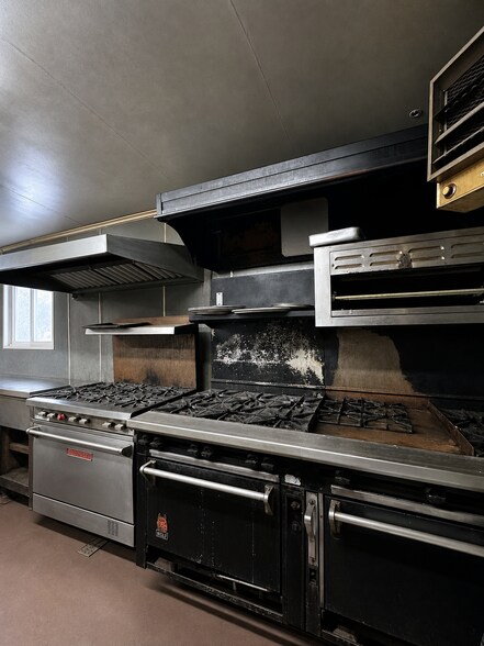 More Photos Of 5705 State Highway 20, East Springfield Restaurant For Lease