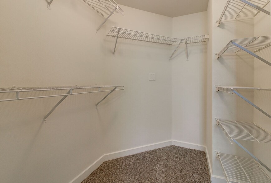 More Photos Of 1420 Annunciation St, New Orleans Apartments For Lease