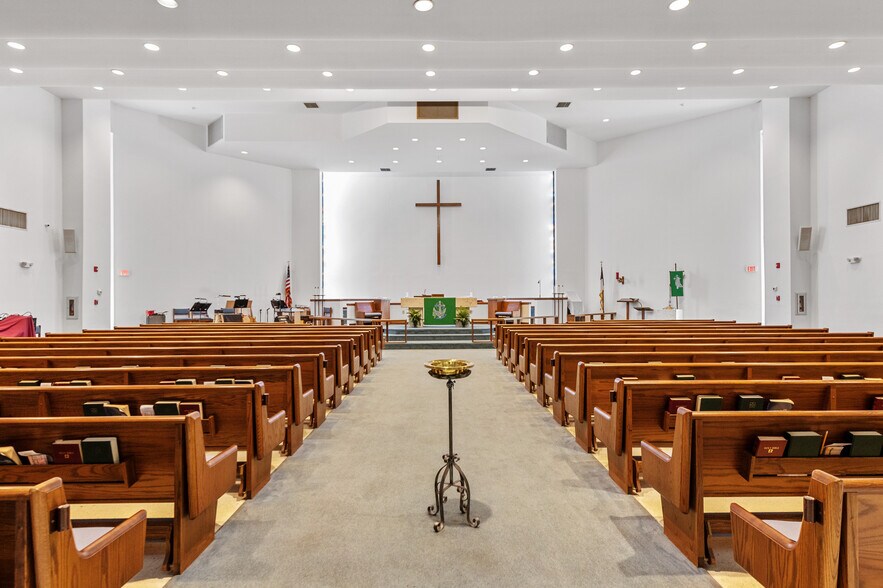 More Photos Of 7875 W McNab Rd, Tamarac Religious Facility For Sale