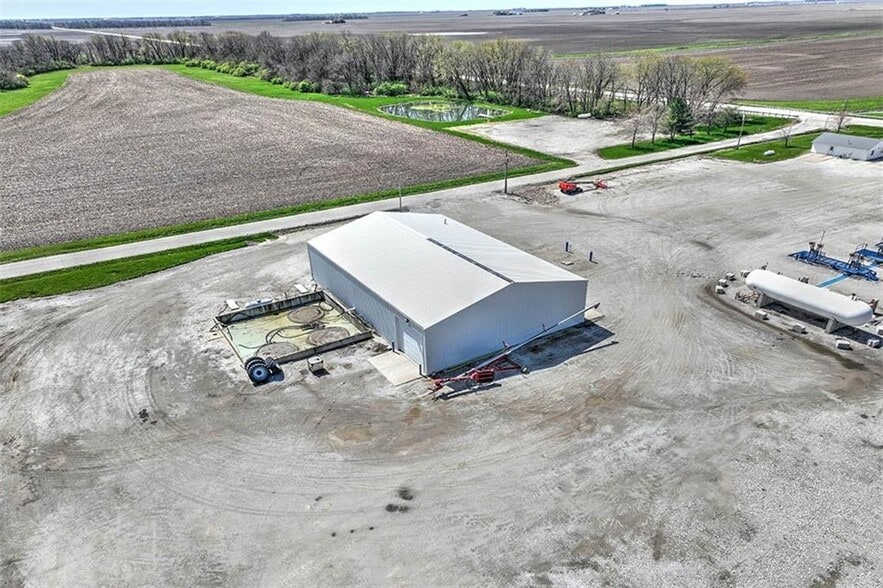 Primary Photo Of 1601 IL-128, Bethany Industrial For Sale
